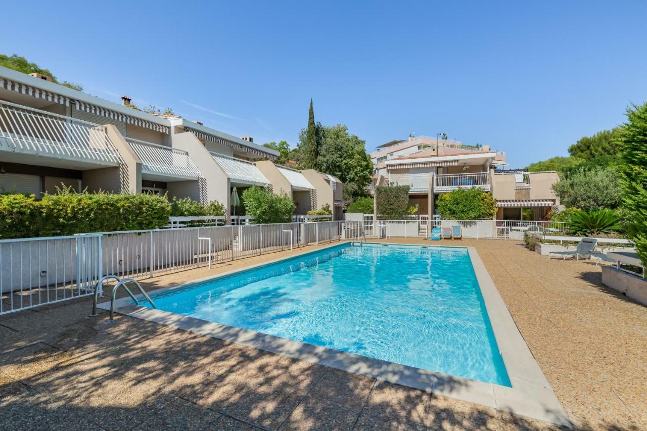 Le Club par Dodo-a-Cassis Exterior foto